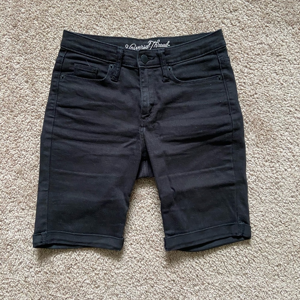 Women’s bermuda shorts